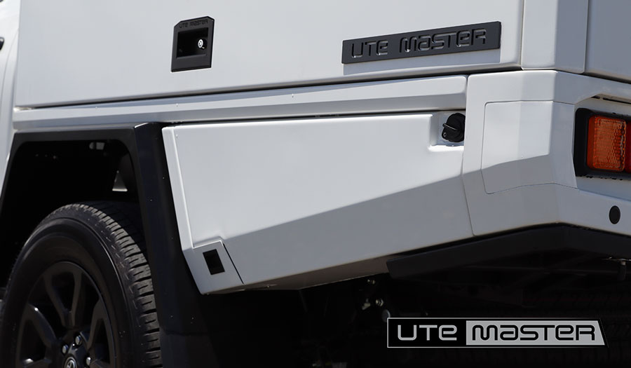Underbody Hand Wash Tank For Utemaster Service Body