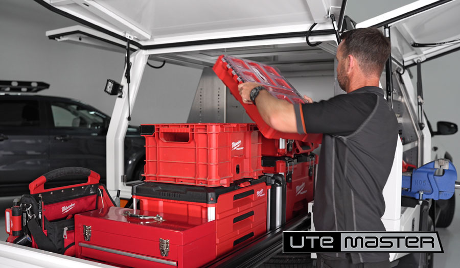 Utemaster Service Body Access to dead space Centre Drawer